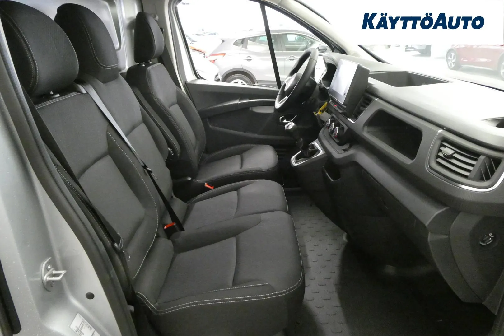 Nissan Primastar SPV-673 carousel image