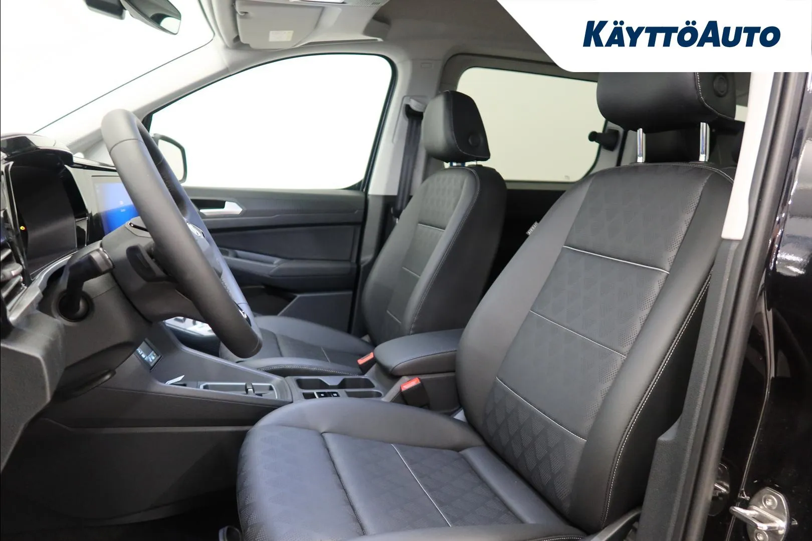 Ford Grand Tourneo Connect ZPH-385 carousel image