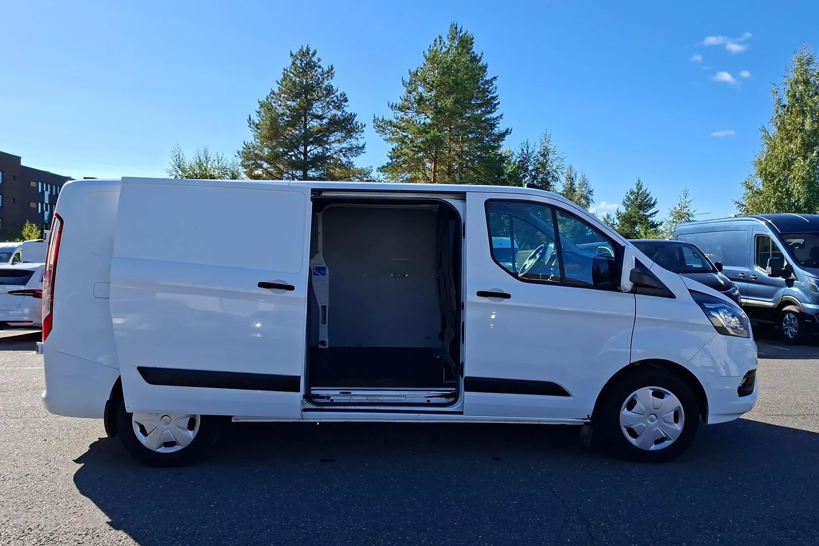 Ford Transit Custom CNP-681 carousel image