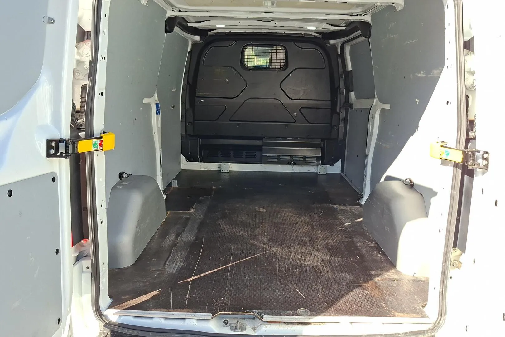 Ford Transit Custom CNP-681 carousel image