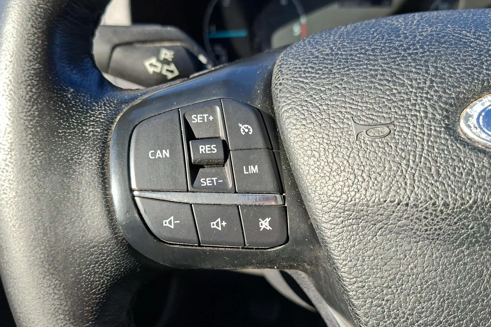 Ford Transit Custom CNP-681 carousel image