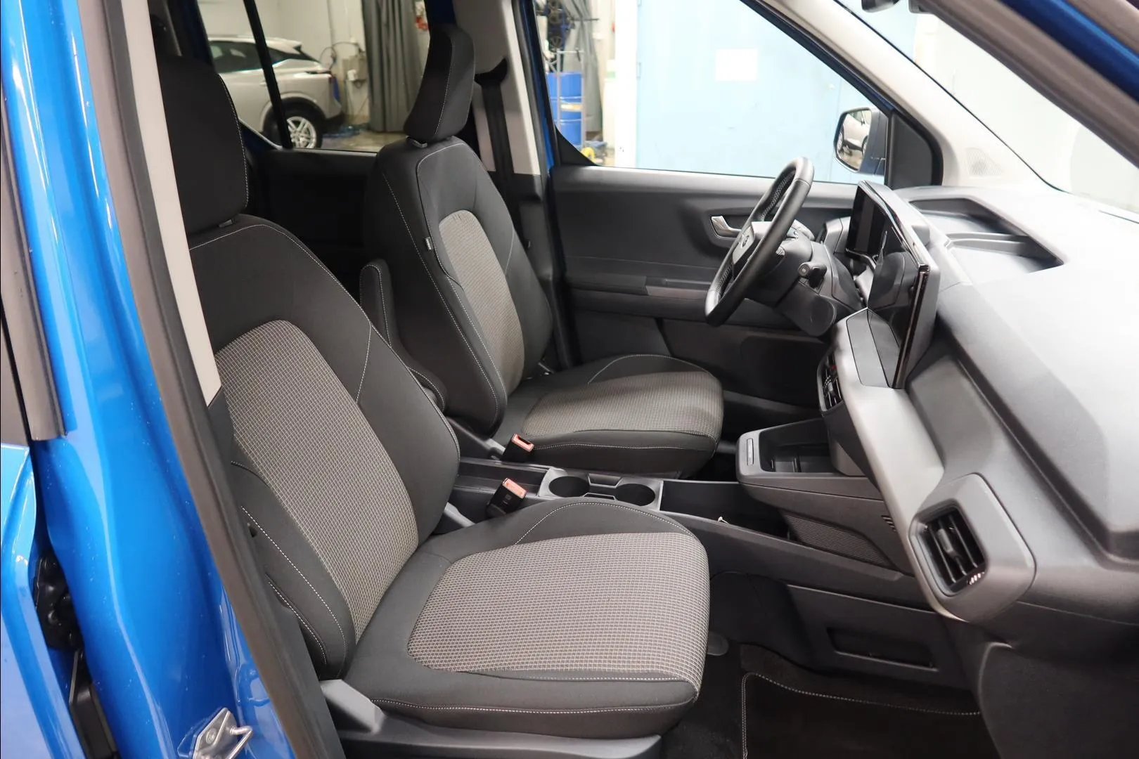 Ford Tourneo Courier JOB-679 carousel image