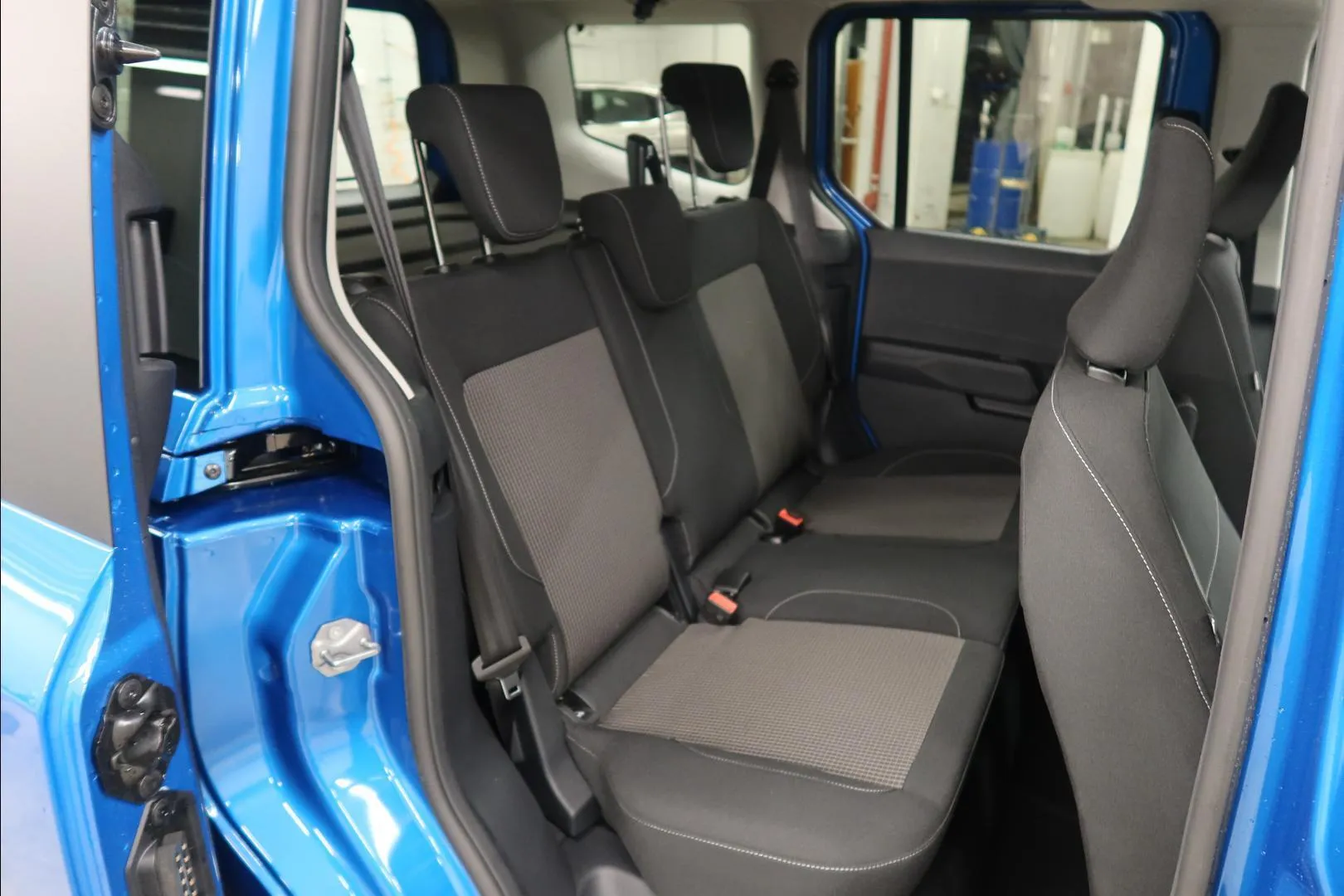 Ford Tourneo Courier JOB-679 carousel image