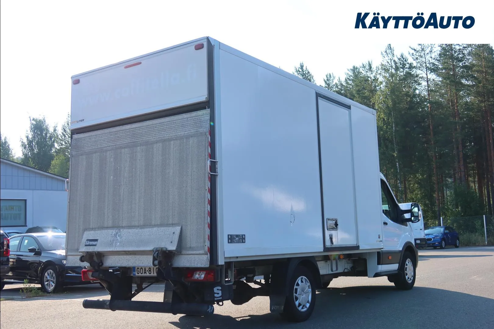 Ford Transit GOA-810 carousel image