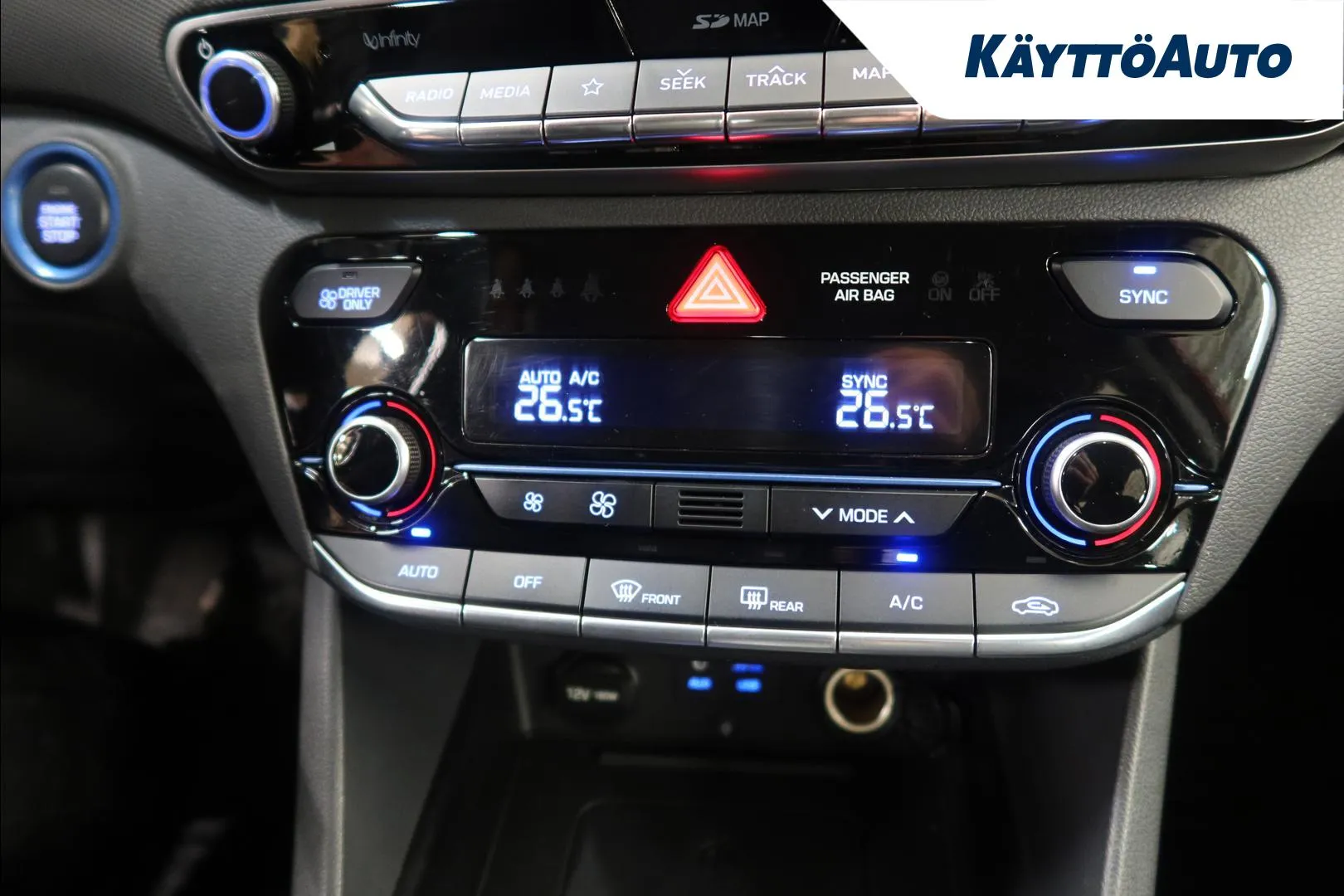 HYUNDAI IONIQ plug-in VXT-824 carousel image