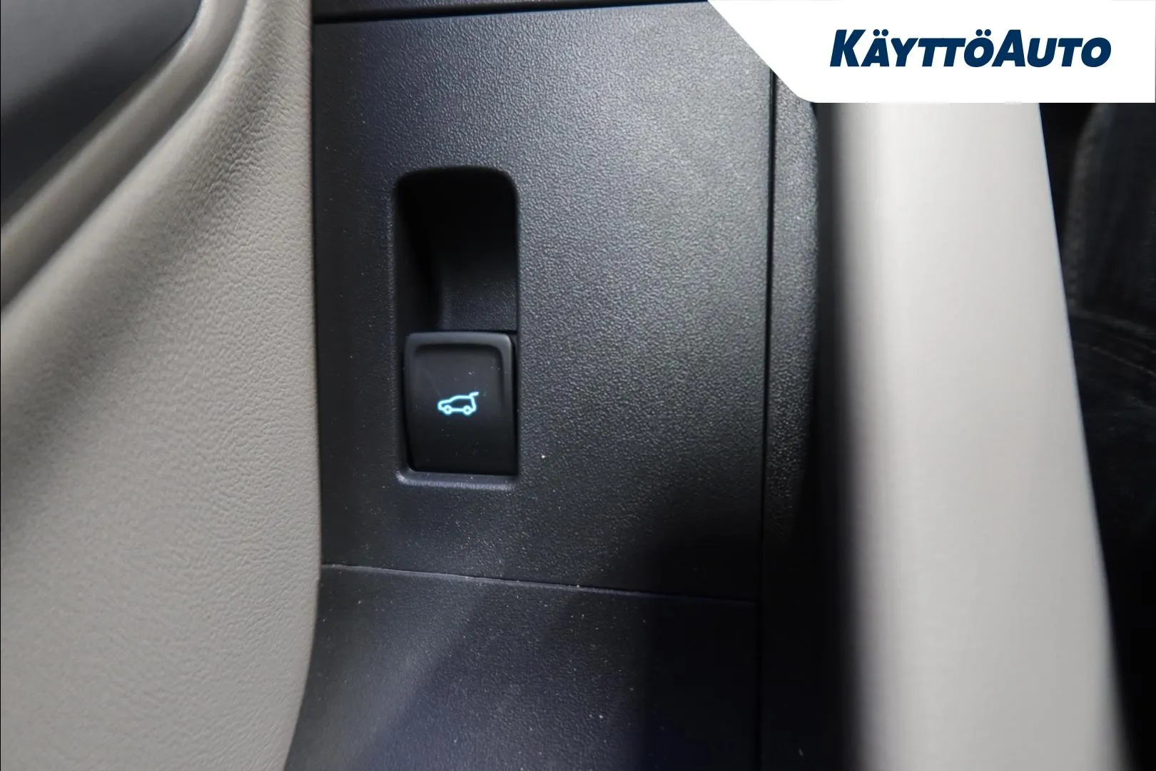 Ford Capri ZPS-552 carousel image