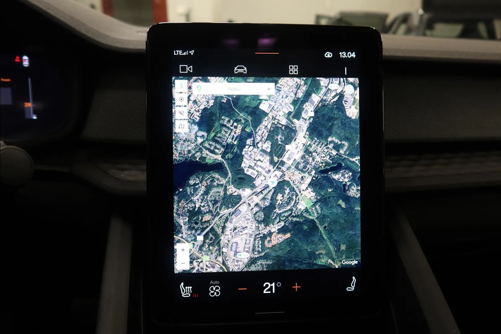 POLESTAR 2 XRO-206 carousel image