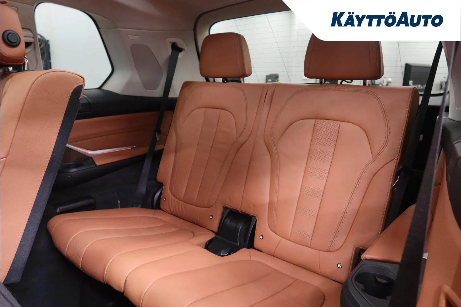 BMW X7 GNX-256 carousel image