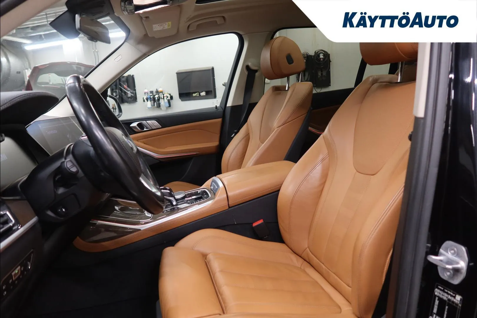BMW X7 GNX-256 carousel image