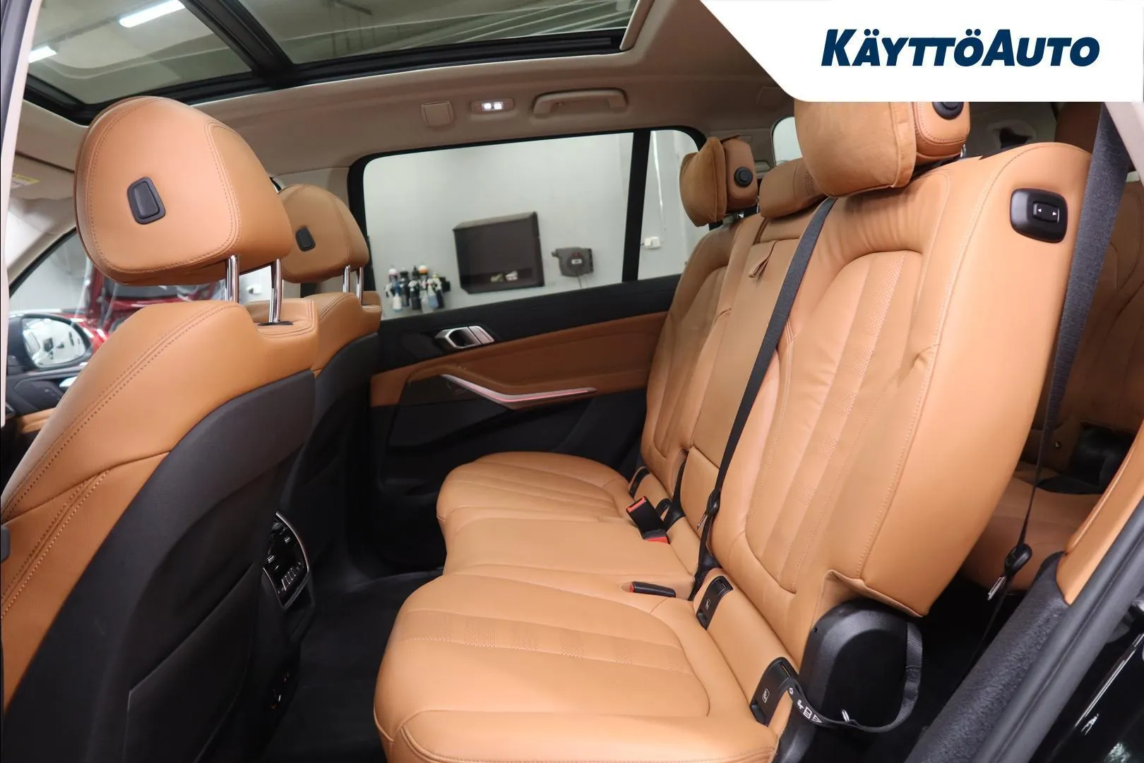 BMW X7 GNX-256 carousel image