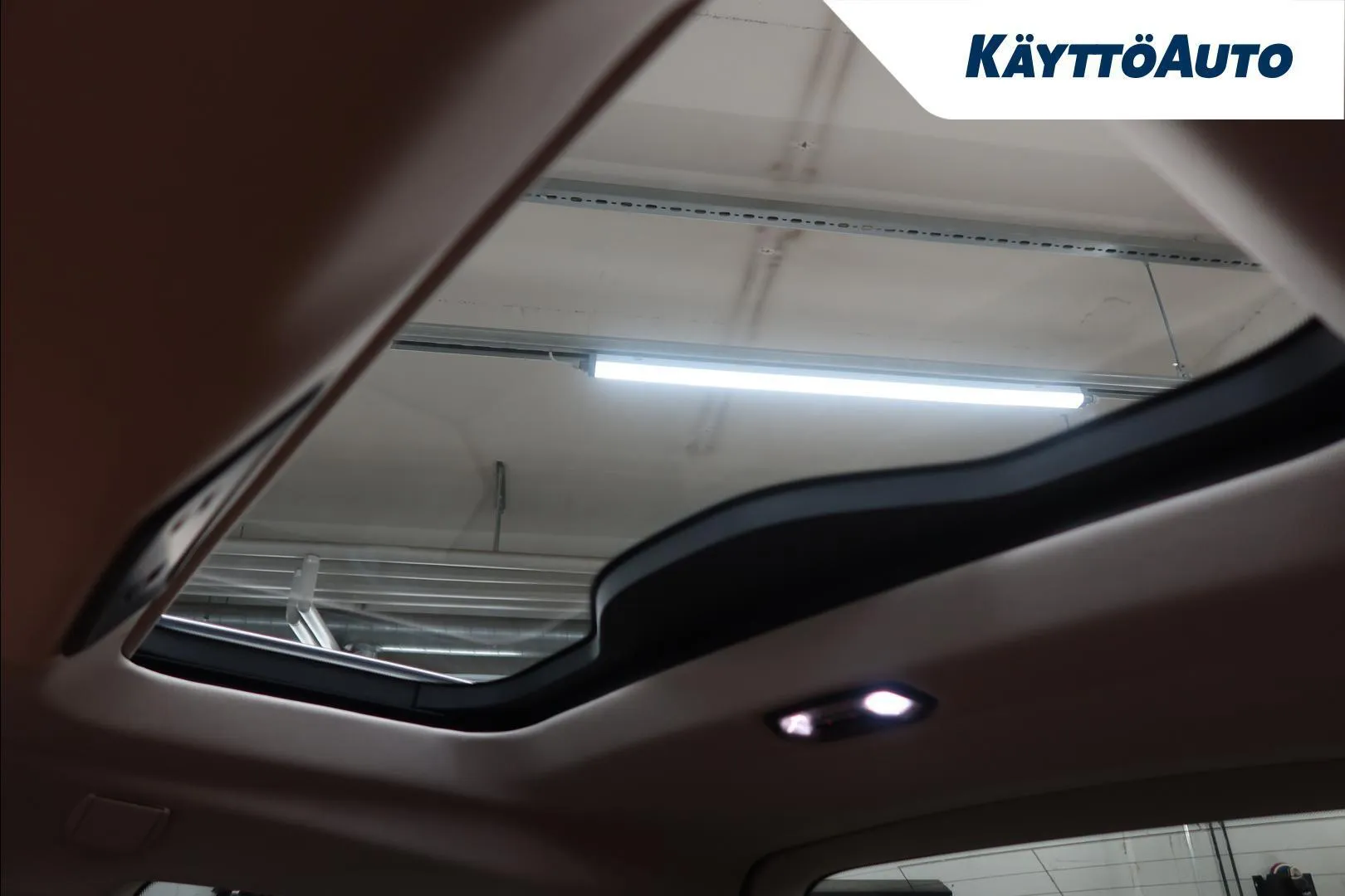 BMW X7 GNX-256 carousel image