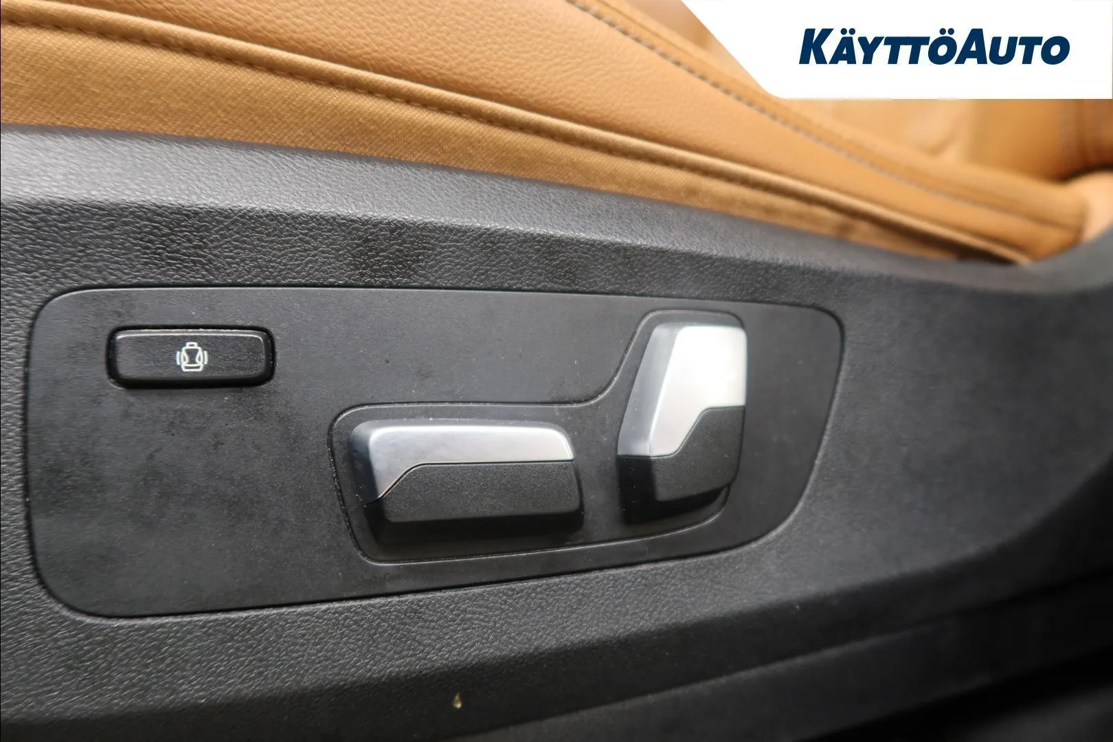BMW X7 GNX-256 carousel image