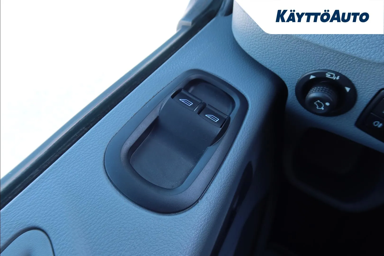 Ford Transit ZMA-997 carousel image