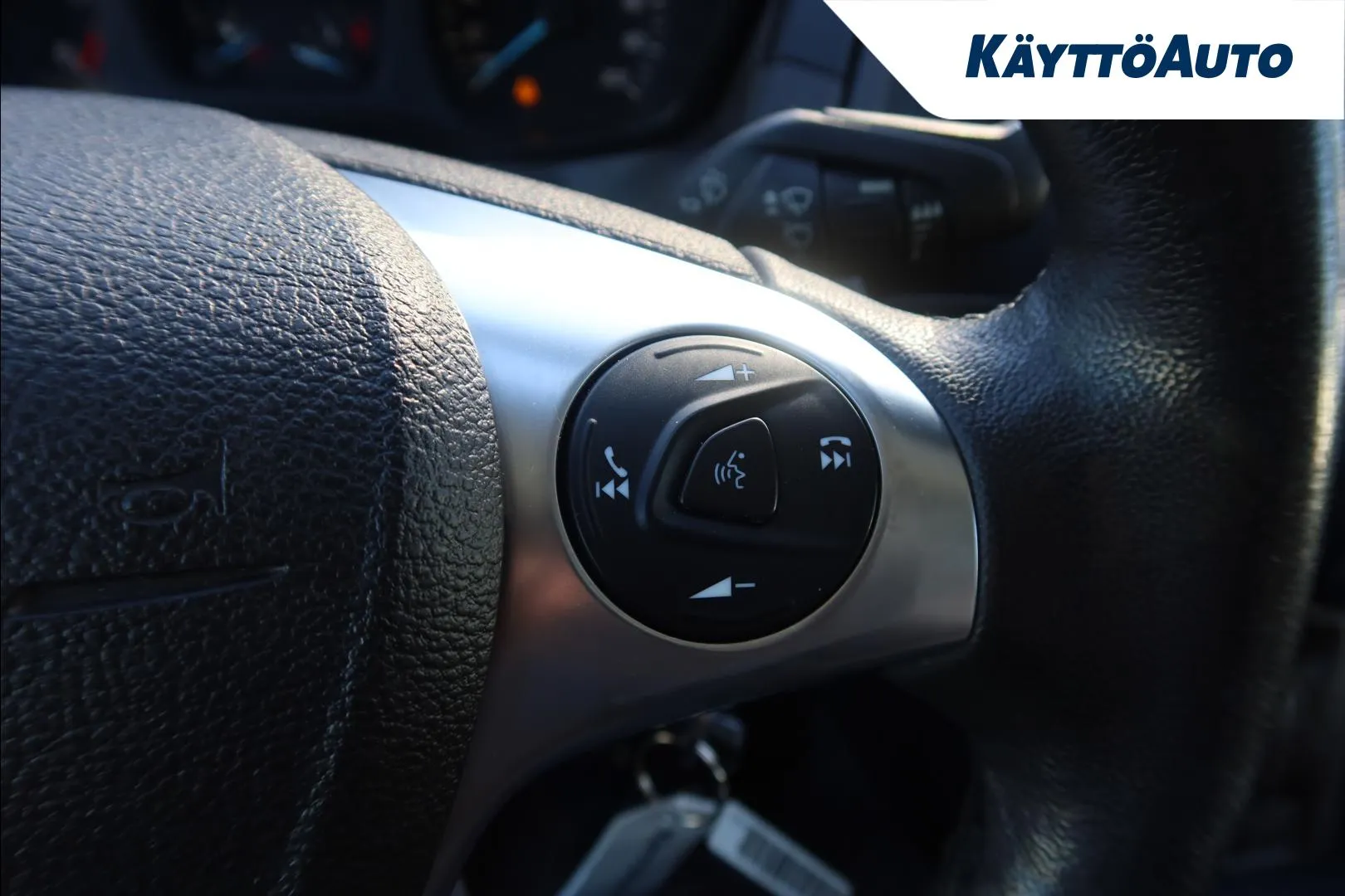 Ford Transit ZMA-997 carousel image