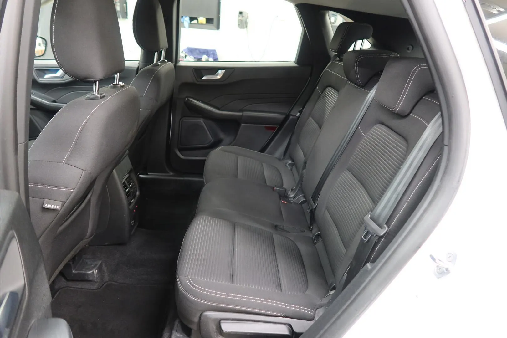 Ford Kuga FPC-166 carousel image