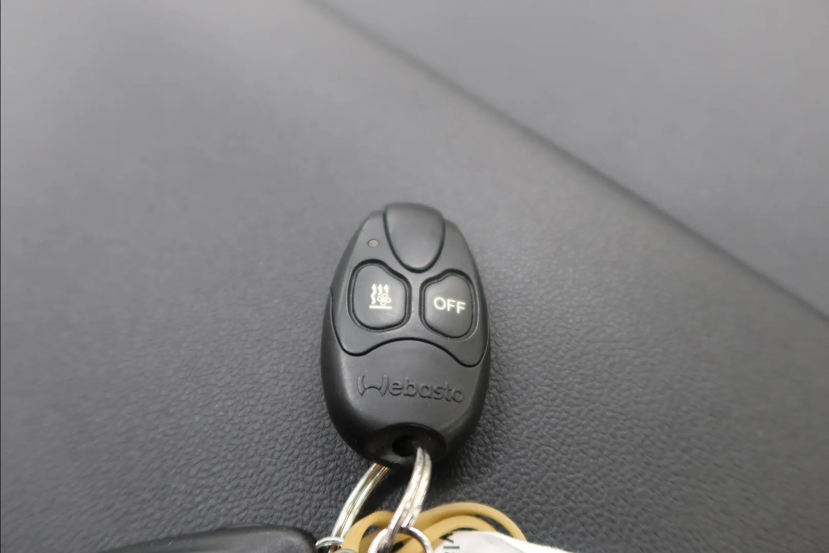 Ford Kuga FPC-166 carousel image