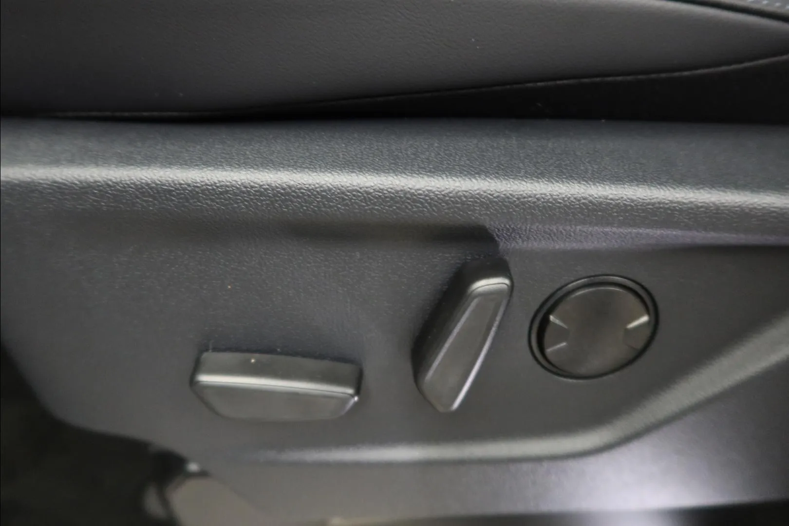 Ford Tourneo Custom CSJ-557 carousel image