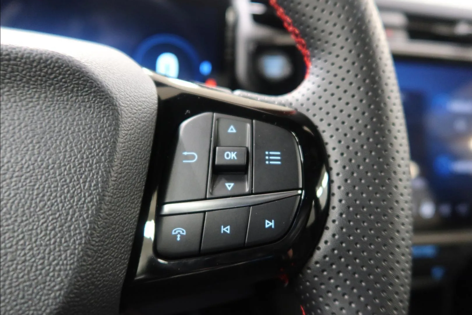 Ford Puma JOH-528 carousel image