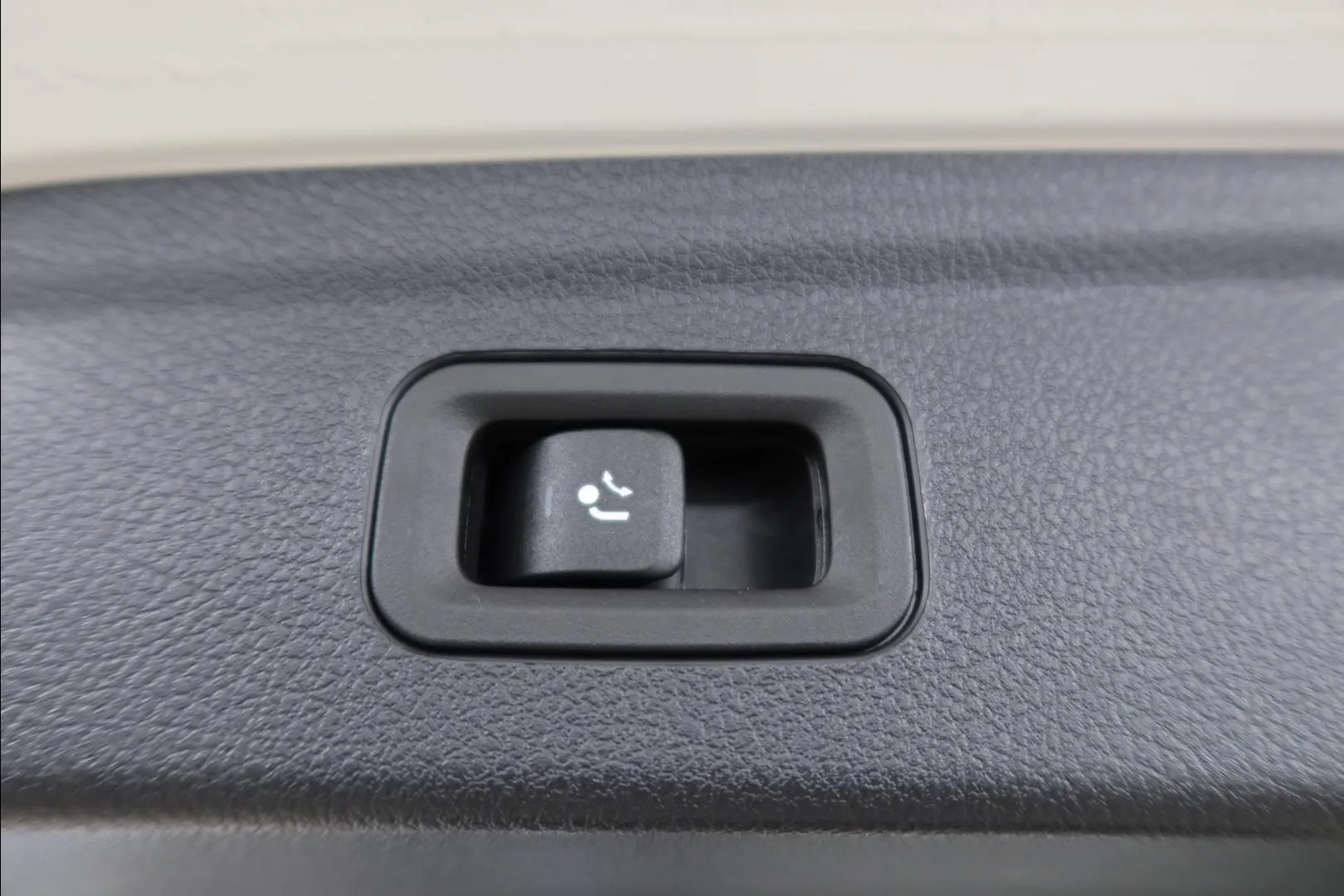 MERCEDES-BENZ GLE FSE-236 carousel image