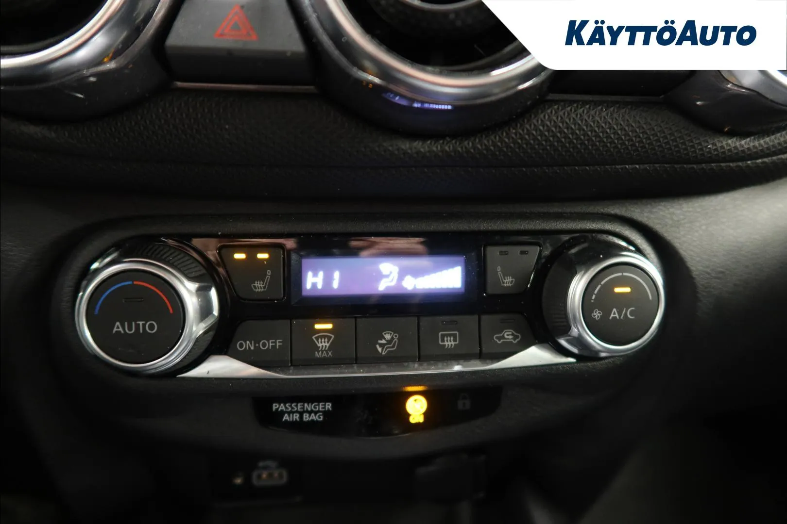 Nissan Juke OZZ-680 carousel image