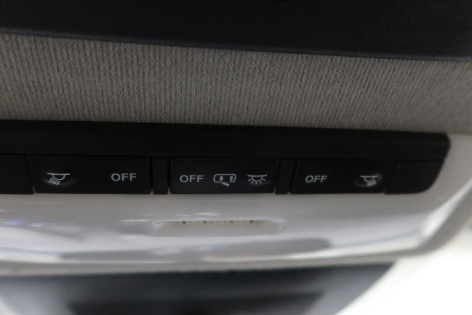 Nissan Juke OZZ-680 carousel image