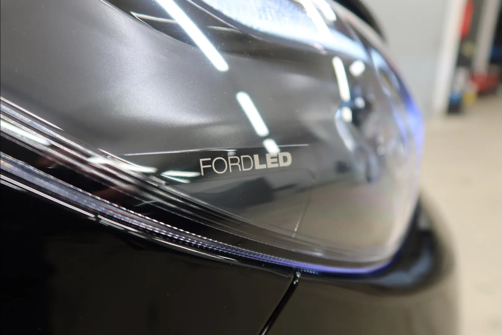 Ford Transit Custom JOI-169 carousel image