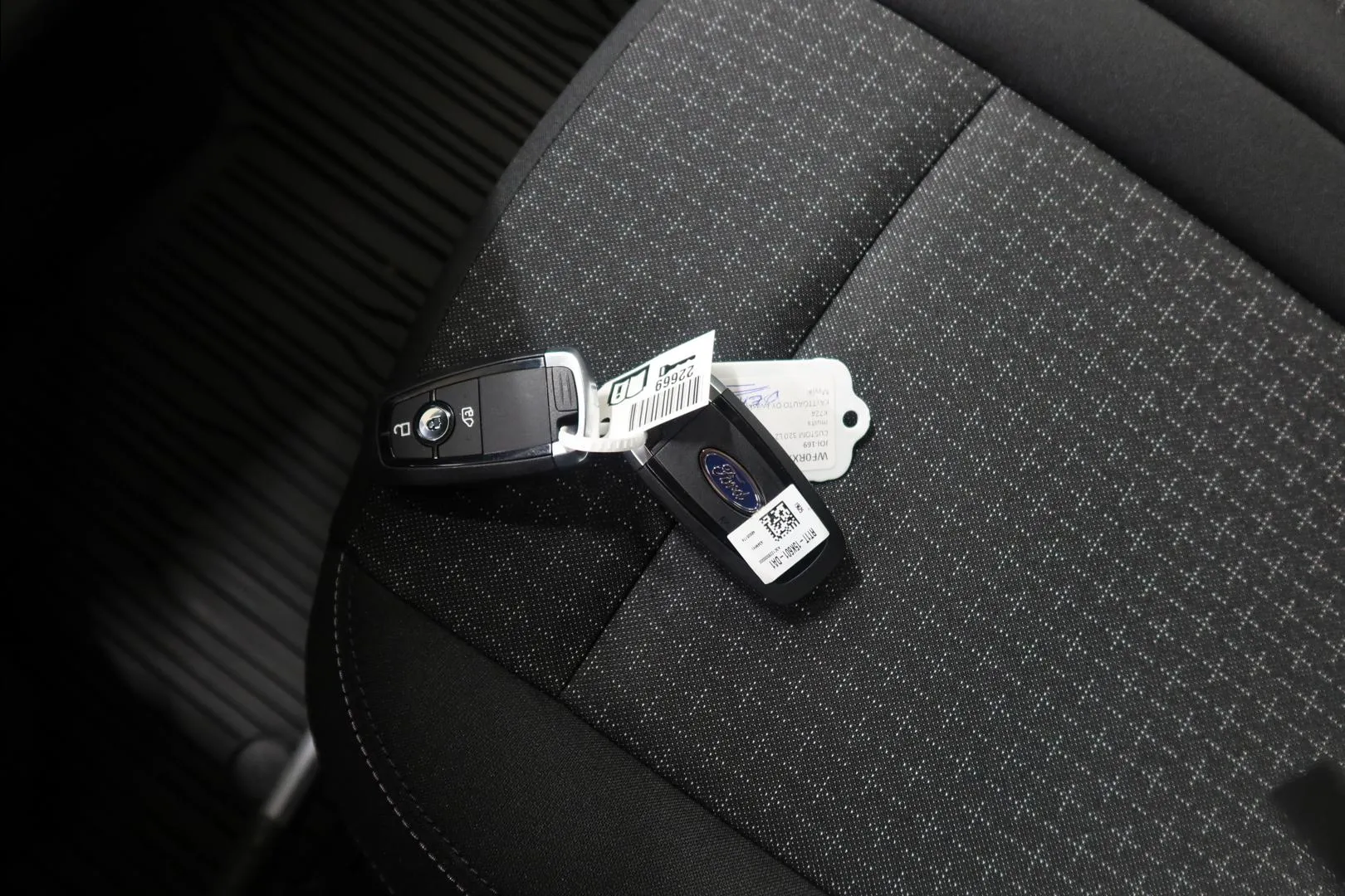 Ford Transit Custom JOI-169 carousel image