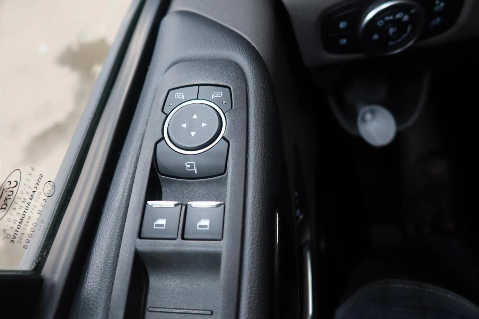 FORD Tourneo Custom GZY-647 carousel image