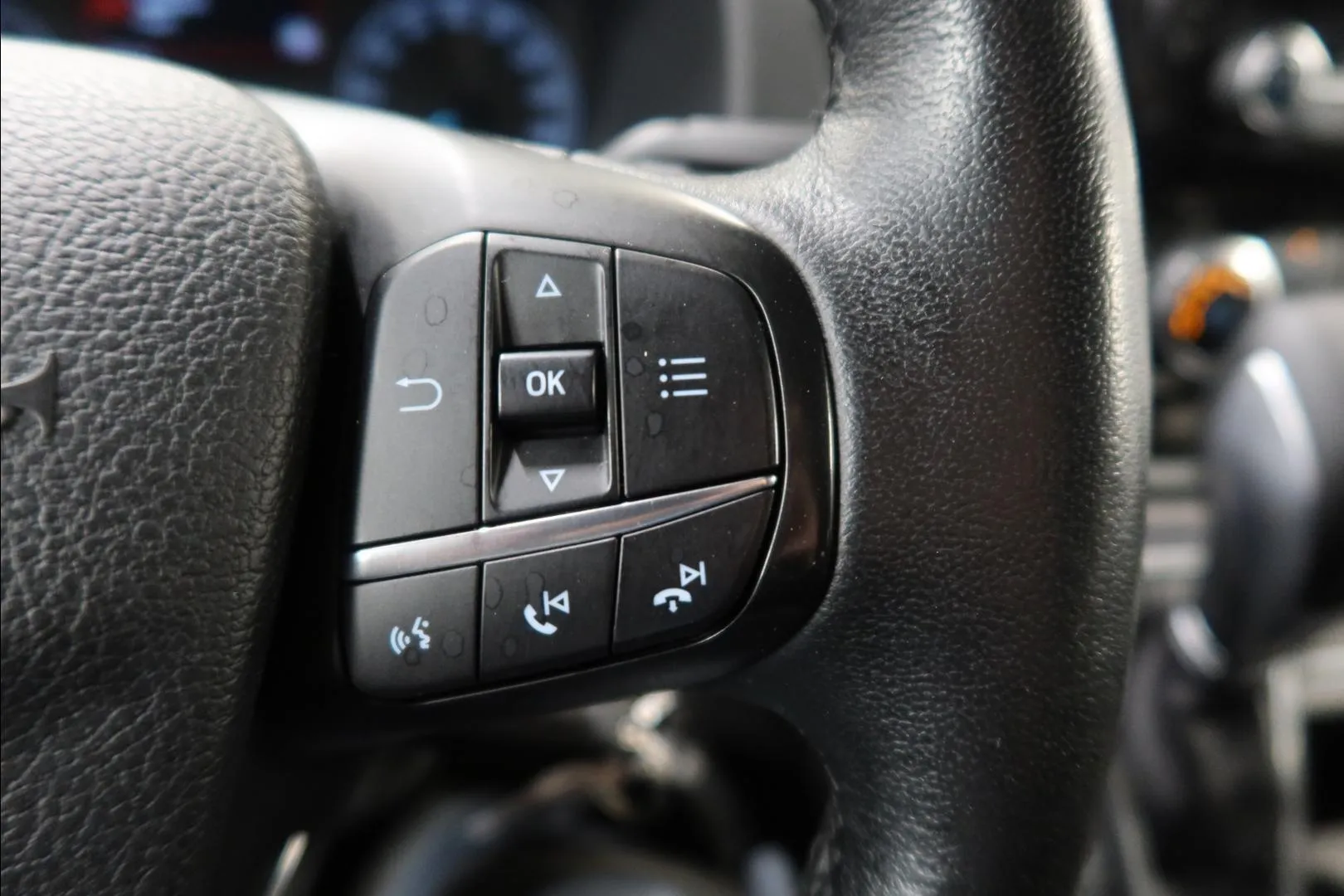 FORD Tourneo Custom GZY-647 carousel image