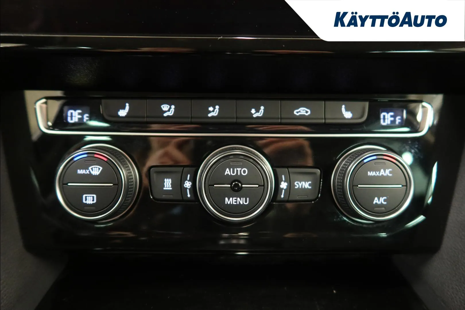 Volkswagen Passat NMO-732 carousel image