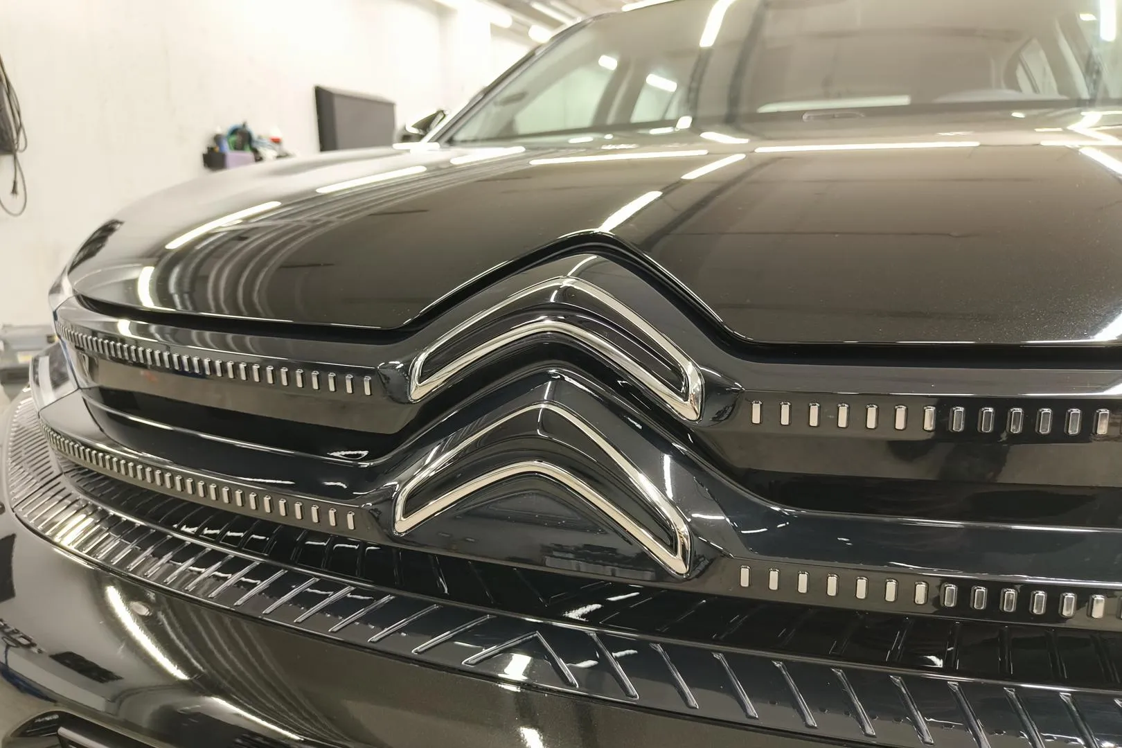 Citroen C5 Aircross RXB-370 carousel image