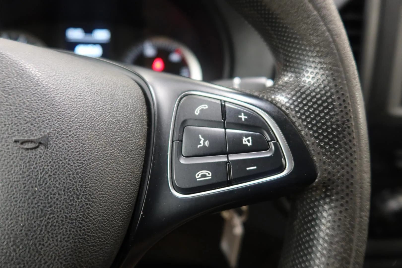 Mercedes-Benz Vito JLC-573 carousel image