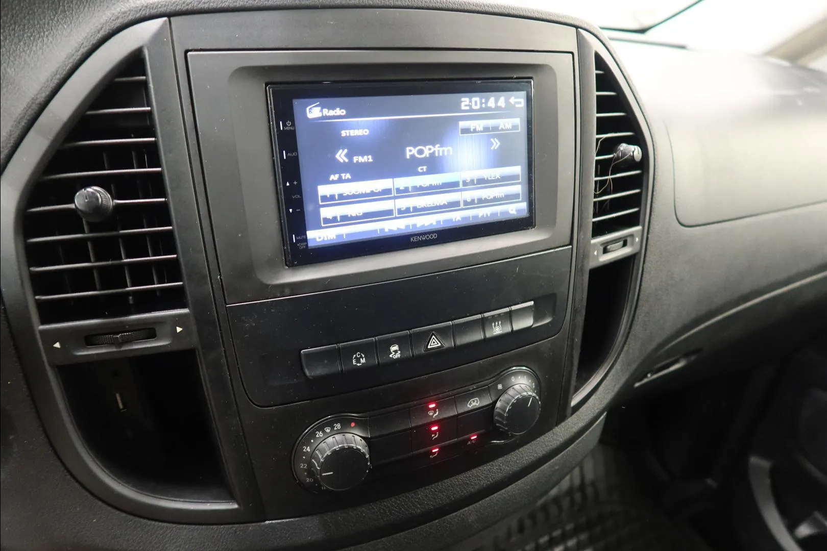 Mercedes-Benz Vito JLC-573 carousel image