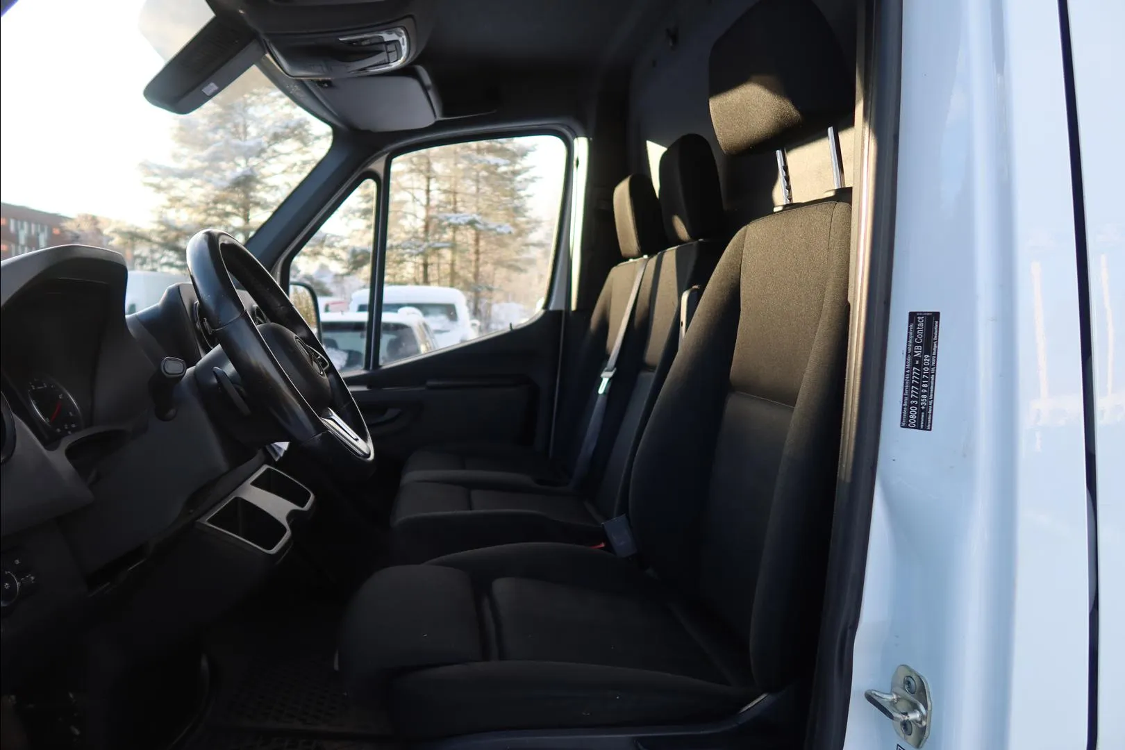 Mercedes-Benz Sprinter COT-647 carousel image