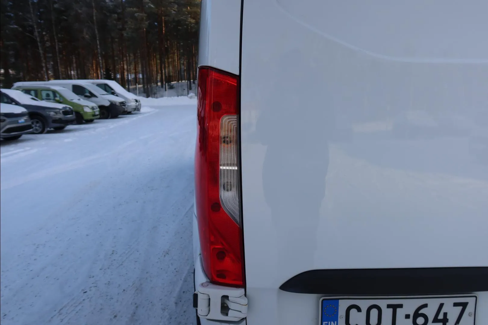 Mercedes-Benz Sprinter COT-647 carousel image