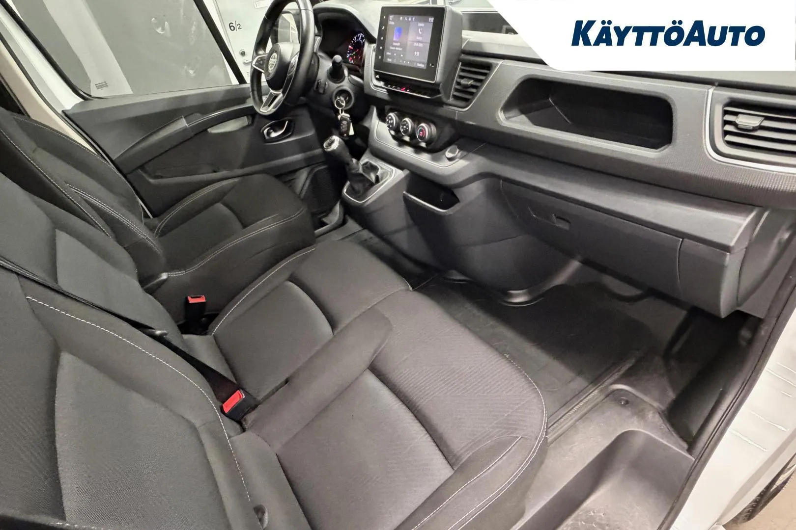Nissan Primastar XSC-803 carousel image