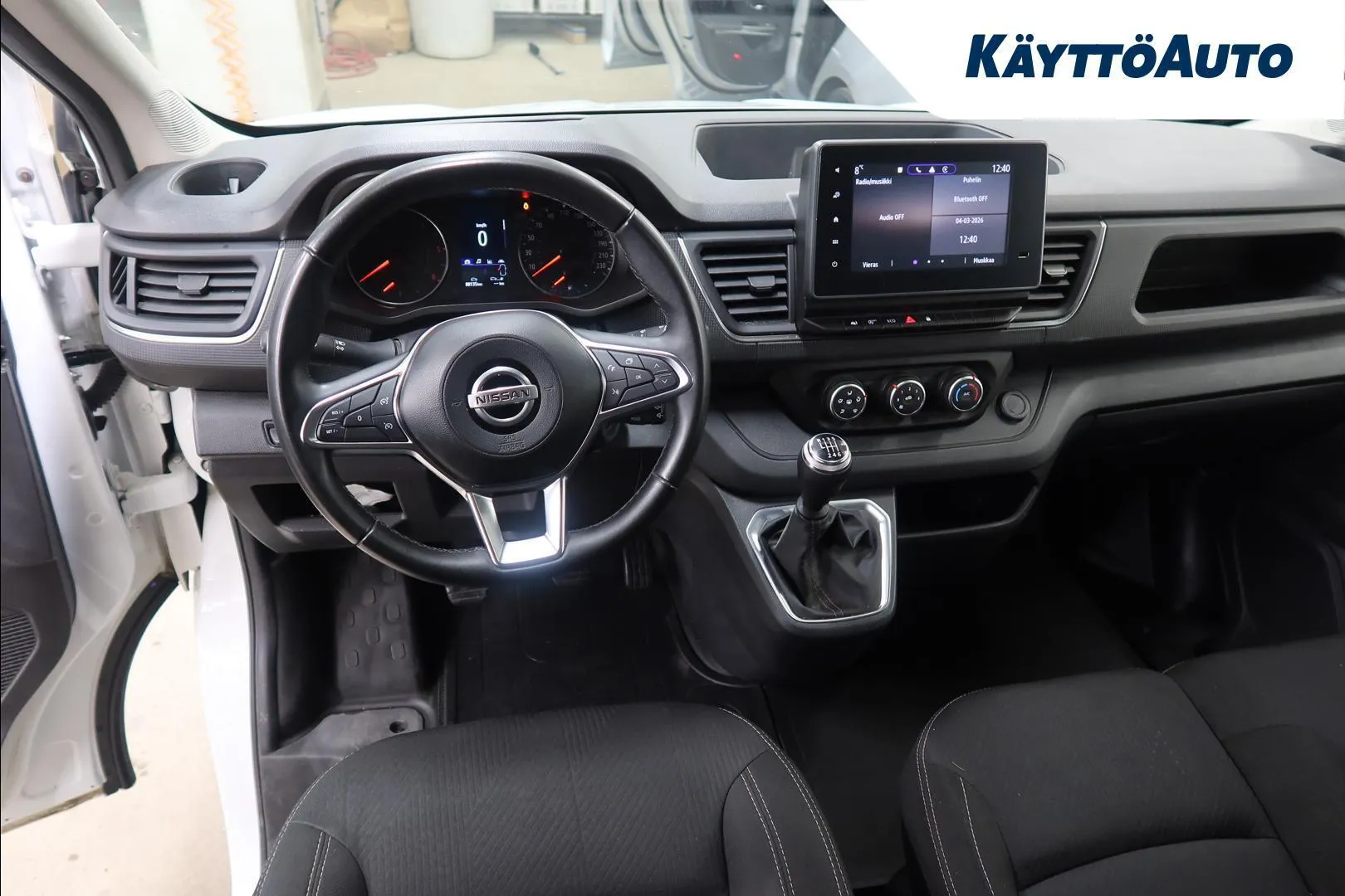 Nissan Primastar XSC-803 carousel image