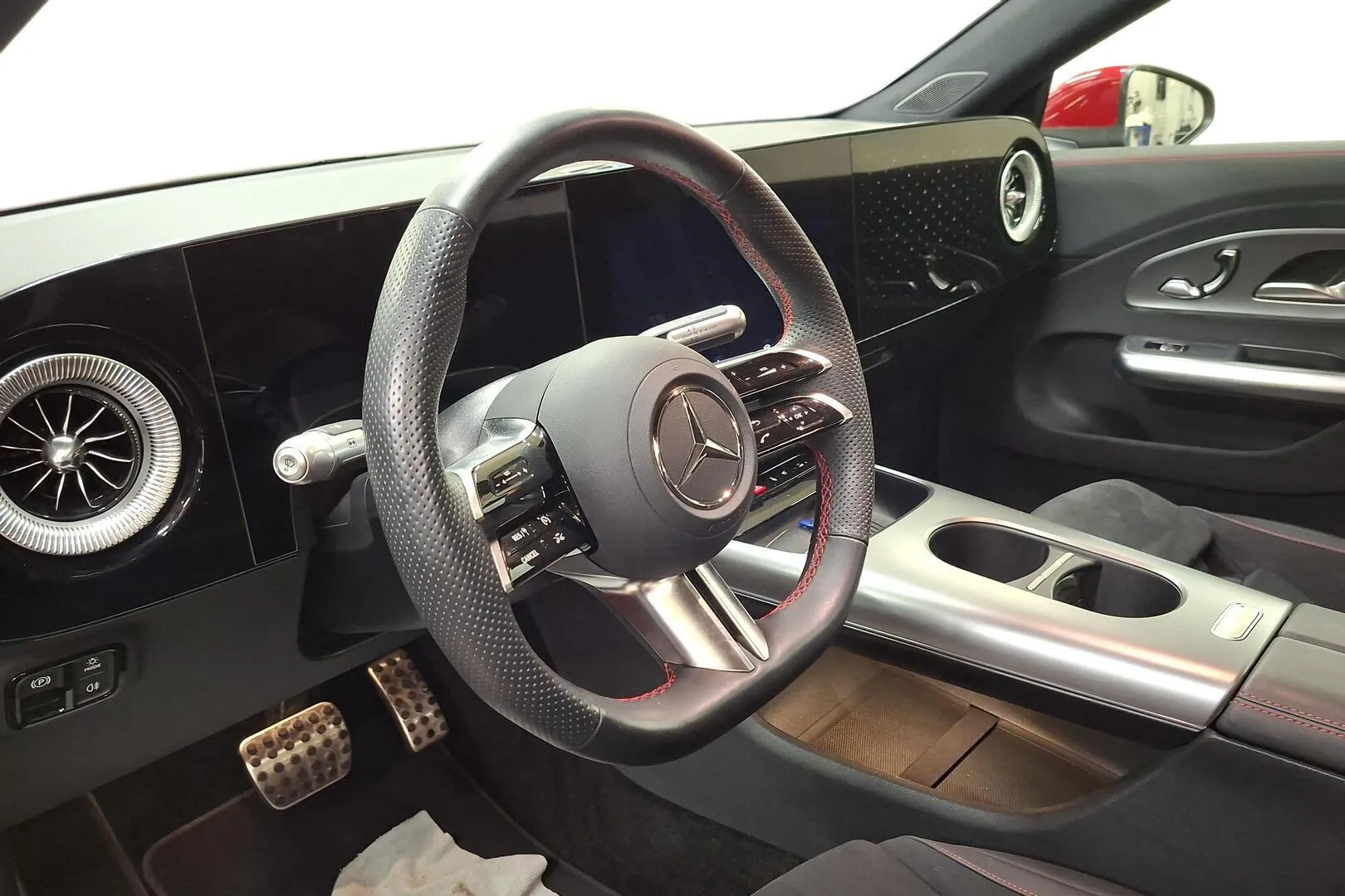 Mercedes-Benz CLA CSN-973 carousel image