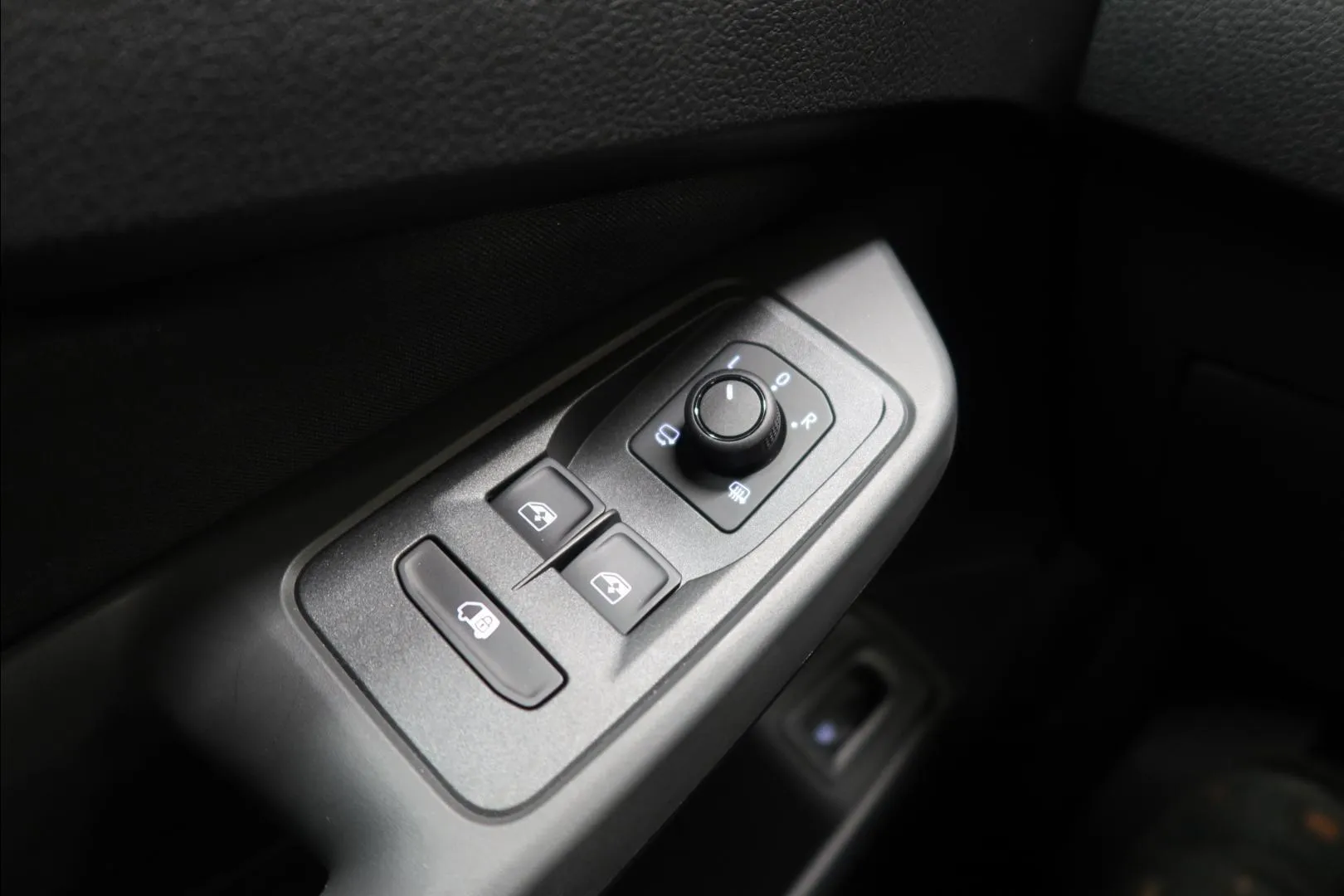 FORD Transit RXP-865 carousel image