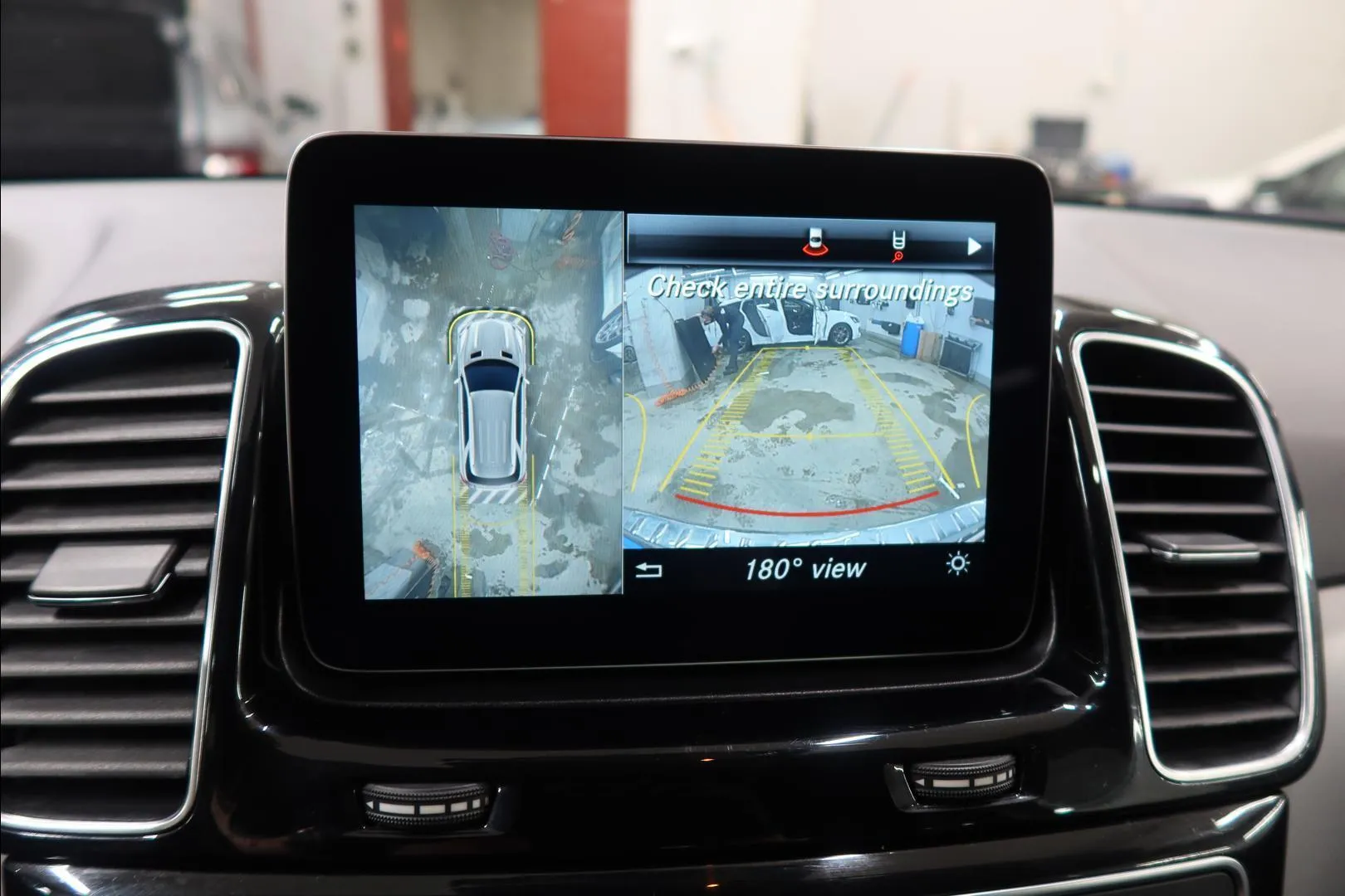 Mercedes-Benz GLE NLZ-298 carousel image