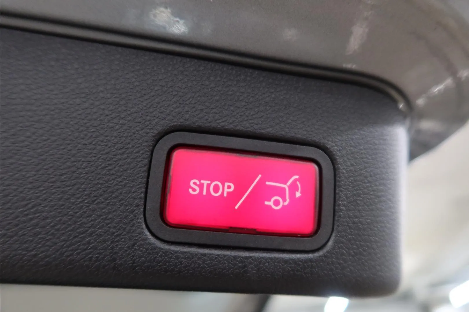 Mercedes-Benz GLE NLZ-298 carousel image