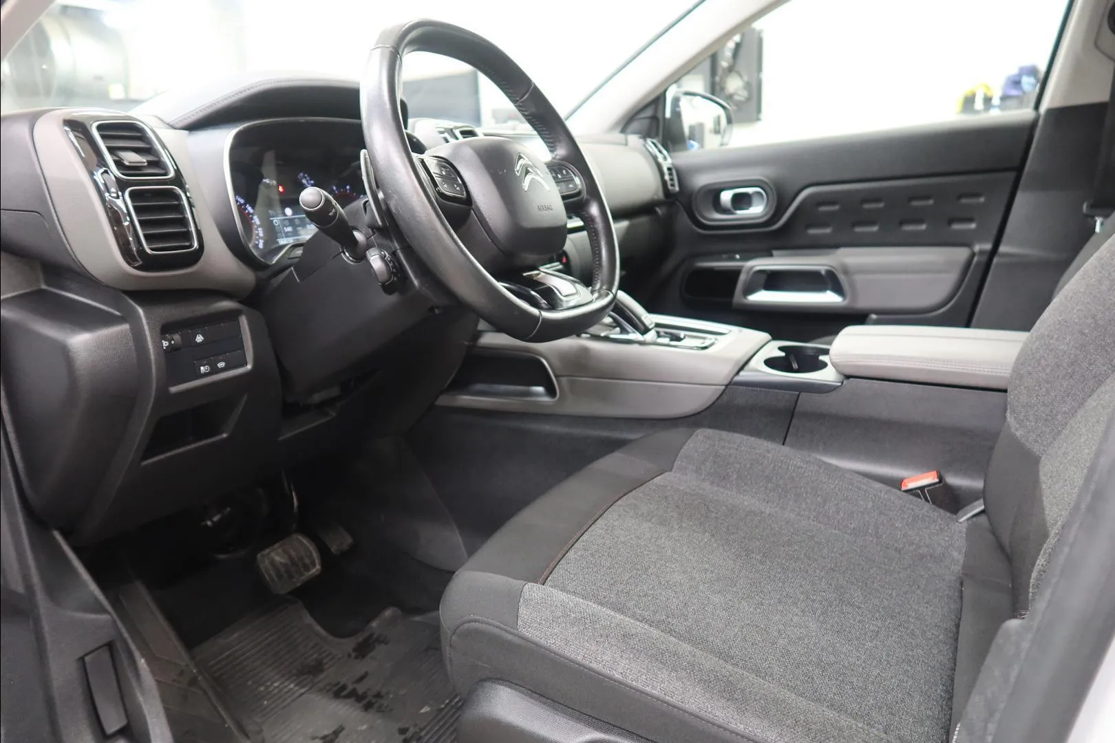 CITROEN C5 Aircross OZA-650 carousel image