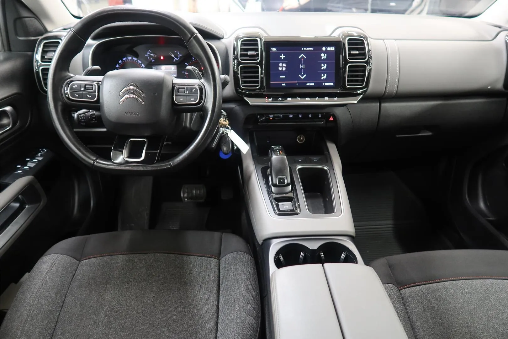 CITROEN C5 Aircross OZA-650 carousel image