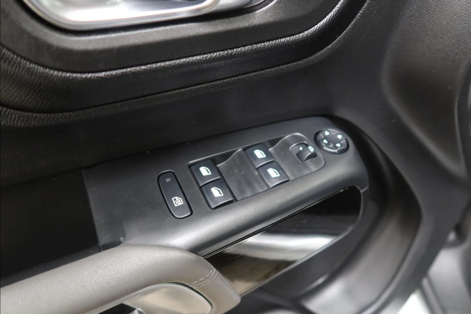 CITROEN C5 Aircross OZA-650 carousel image