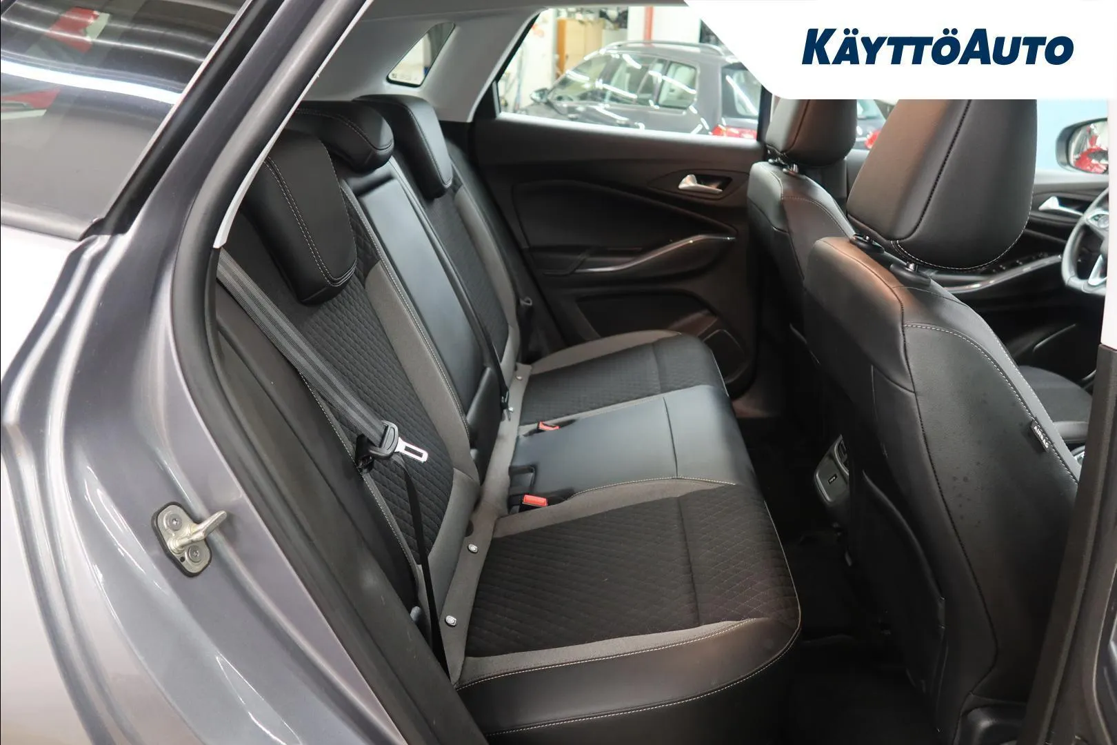 OPEL Grandland X ZNT-691 carousel image