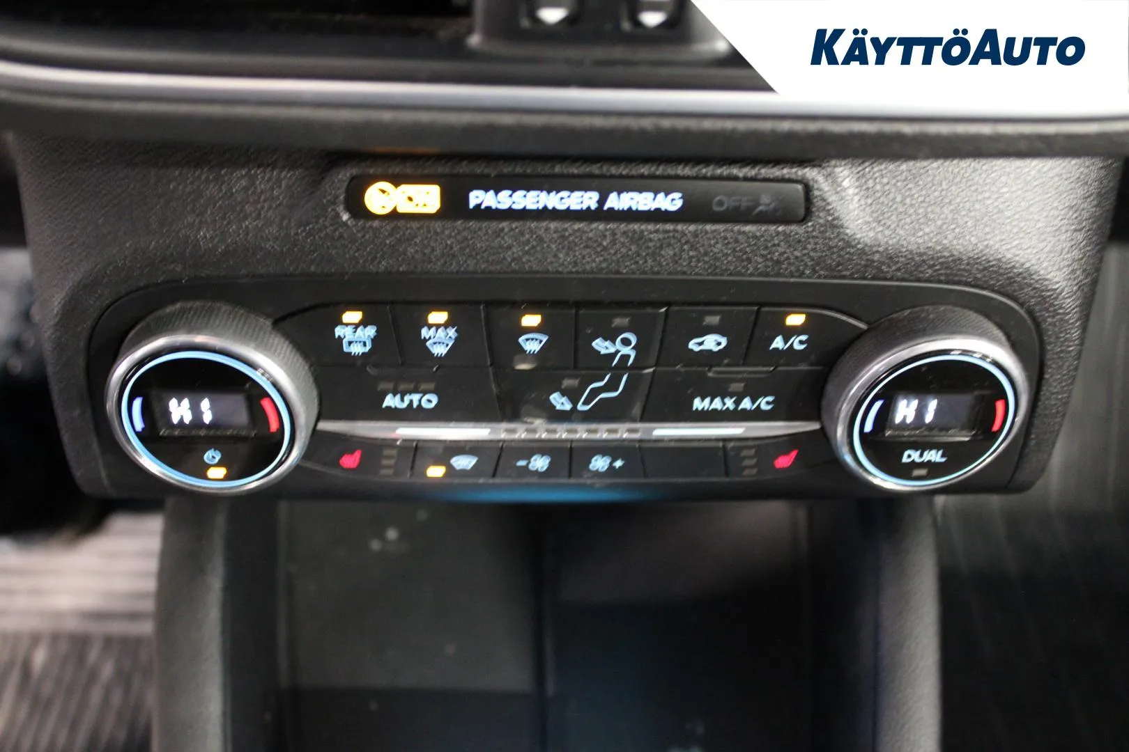 FORD Focus CMR-943 carousel image