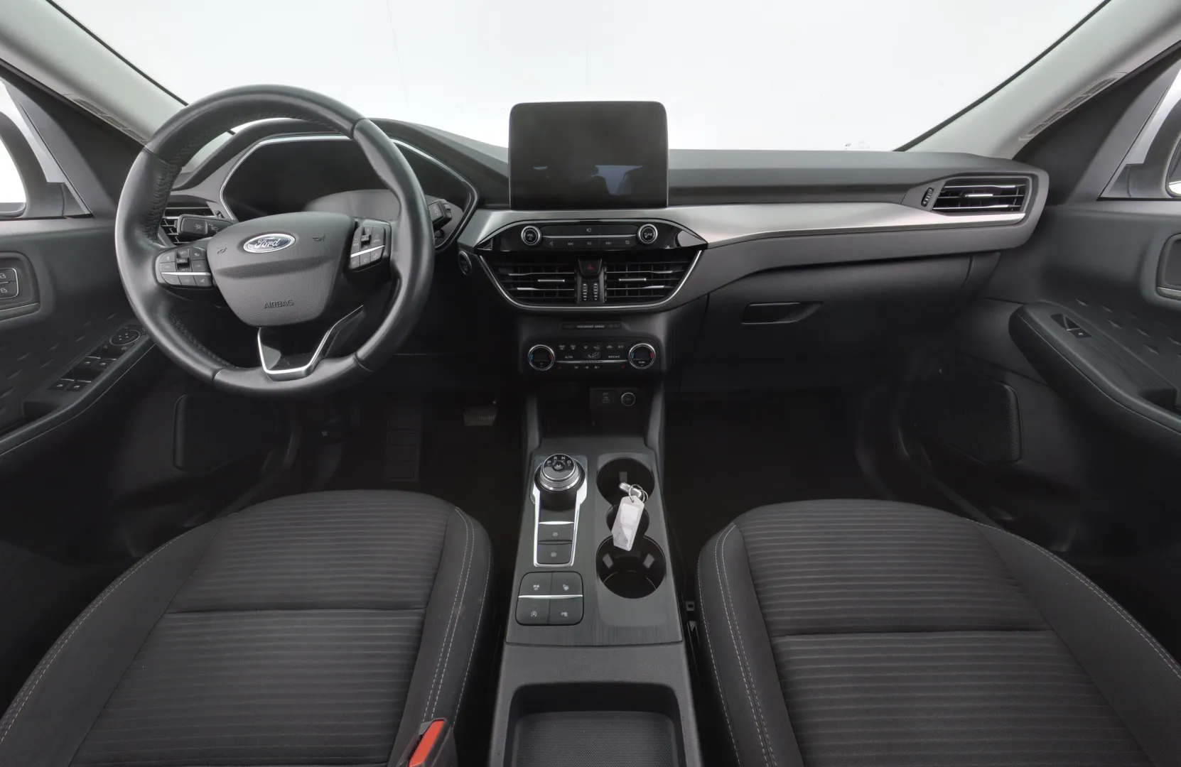 FORD Kuga IPZ-151 carousel image