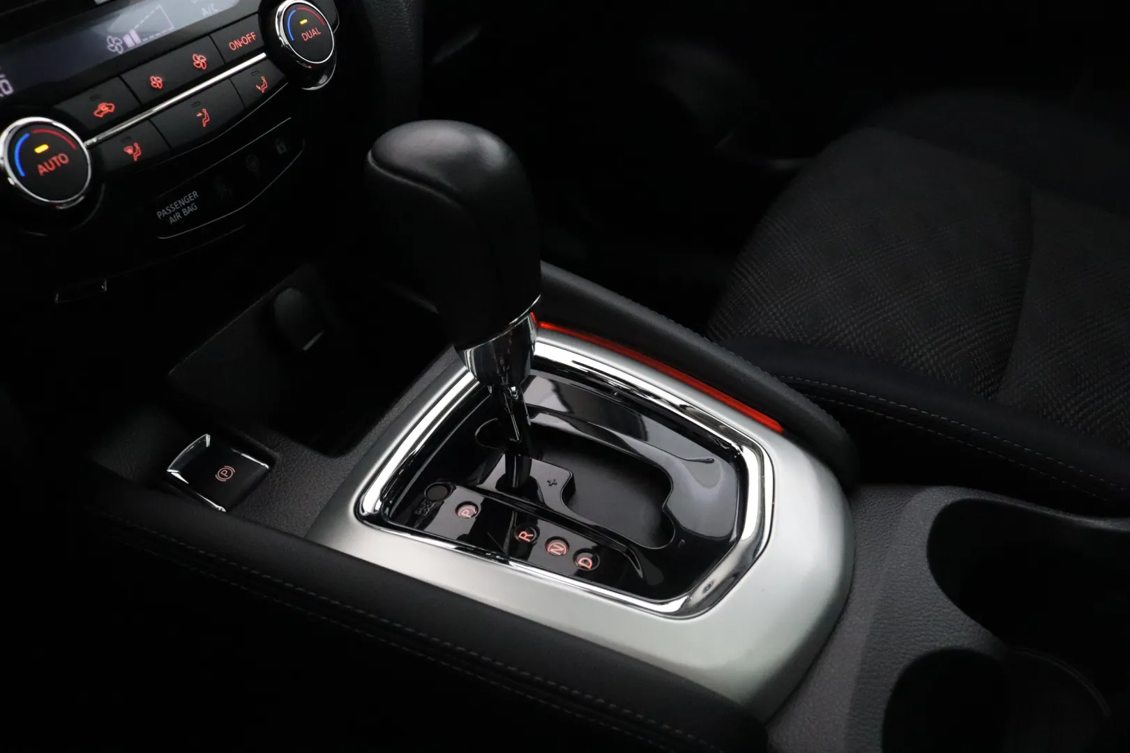 NISSAN Qashqai FMO-314 carousel image