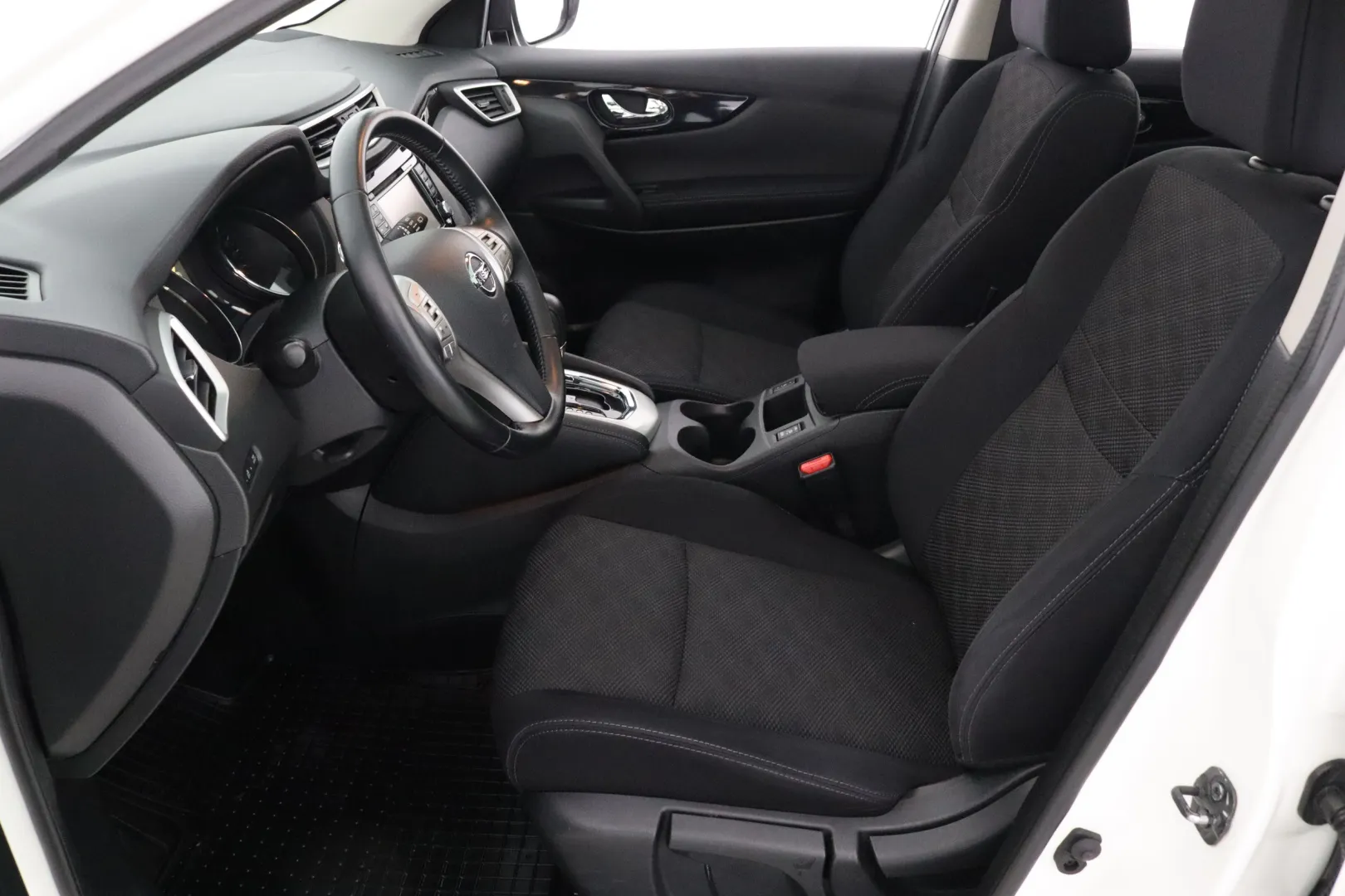 NISSAN Qashqai FMO-314 carousel image