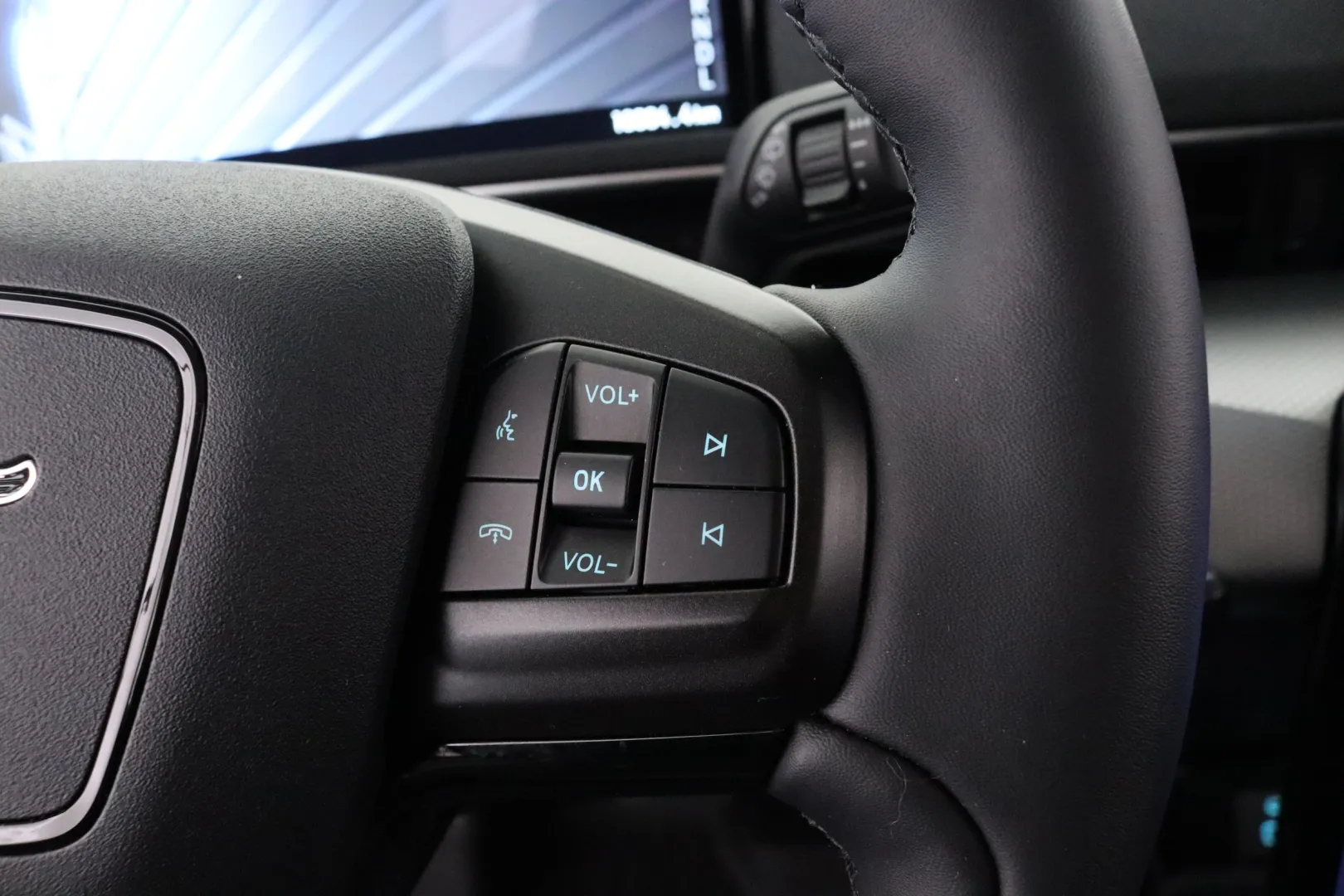 FORD Mustang Mach-E ETV-624 carousel image